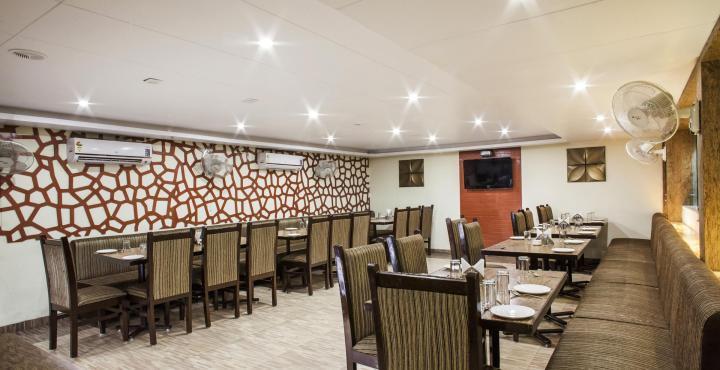 OYO 2155 Hotel Wardhman Jabalpur Buitenkant foto