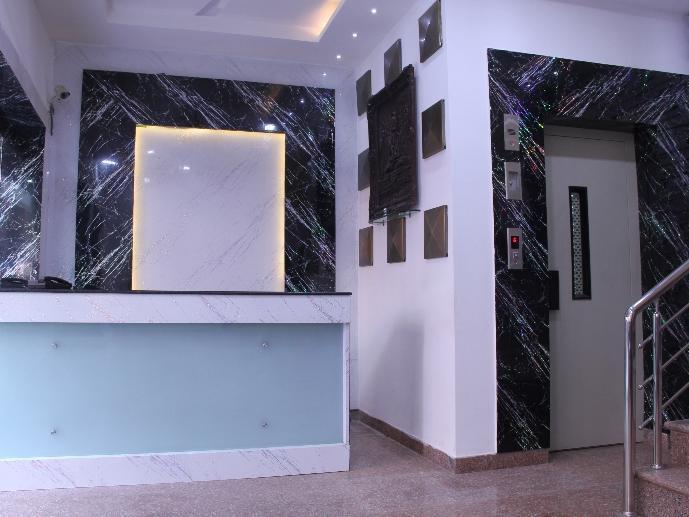 OYO 2155 Hotel Wardhman Jabalpur Buitenkant foto
