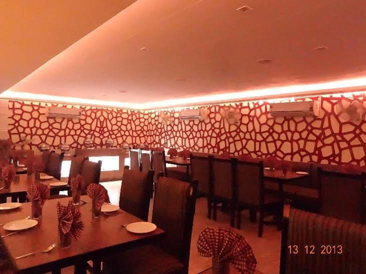 OYO 2155 Hotel Wardhman Jabalpur Buitenkant foto