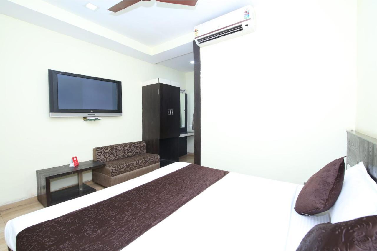 OYO 2155 Hotel Wardhman Jabalpur Buitenkant foto